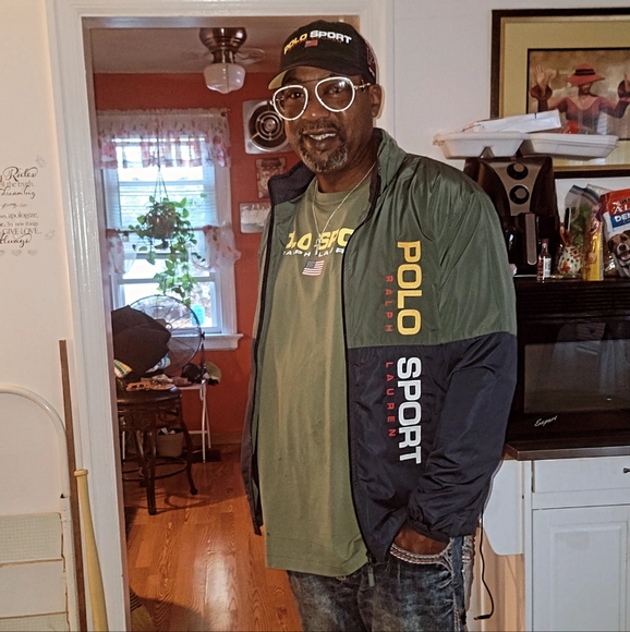 Meet your Posher, Anthony - Picture 3 of 3